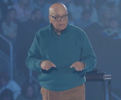Crawford Loritts warns against emotionalism at Passion 2025: ‘Moments are not meant to be worshiped’