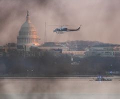 All passengers feared dead after American Eagle jet, Black Hawk collide, crash into Potomac 