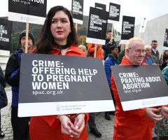 Scottish lawmaker behind buffer zone law admits JD Vance is right, praying in one’s home can be illegal 