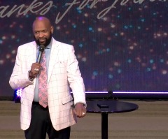 Prominent Memphis Pastor Ricky Floyd shot dead during altercation with woman outside bar