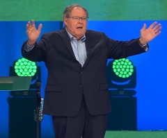 Megachurch pastor accused of covering up sexual abuse claims mistaken identity