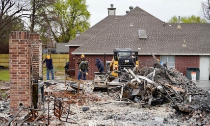 ‘Lives have definitely been changed’: Texans on Mission share their faith in wake of Okla. wildfires