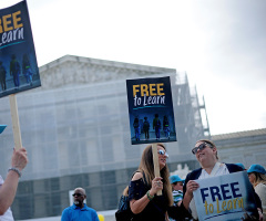 Supreme Court hears arguments in Okla. taxpayer-funded Catholic charter school case