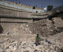 Bone figurines found at Negev Desert burial site point to early Christian converts from Ethiopia