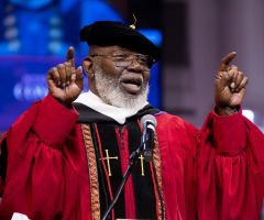 Lawyer TD Jakes claims sent him ‘$6M extortion letter’ is arrested for assault