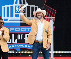 'Always put Christ first': Former Chiefs DE Jared Allen talks family, legacy in Hall of Fame induction speech
