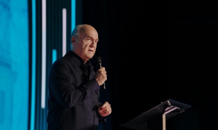 Greg Laurie recovering from surgery, family thankful for prayers 