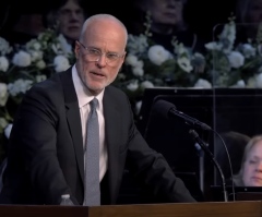 John MacArthur's son shares father's final words to him, grows emotional during memorial service