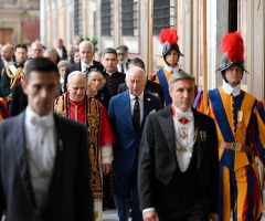 King Charles III prays with Pope Leo XIV in Sistine Chapel, first since Reformation