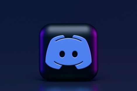 Roblox, Discord sued after 13-year-old girl dies by suicide