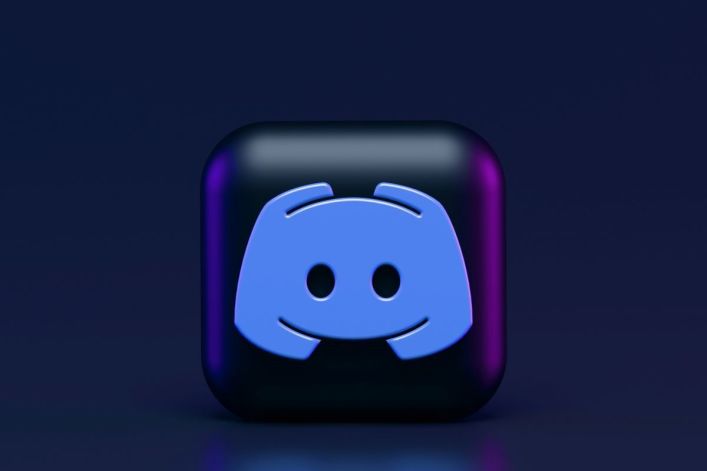 Roblox, Discord sued after 13-year-old girl dies by suicide