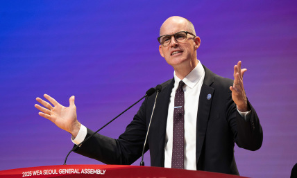 Asbury University pres. praying campus revival was mere tremor ahead of global Christian awakening