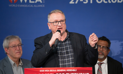 WEA panel calls for global return to family-centered disciple-making 