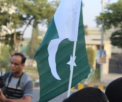 Suicide bomber kills 12, injures dozens of civilians in Pakistani capital as tensions escalate