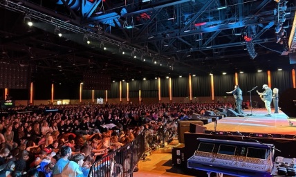 Over 13,000 attend ‘Hearts on Fire’ conference; hundreds make decision to follow Jesus