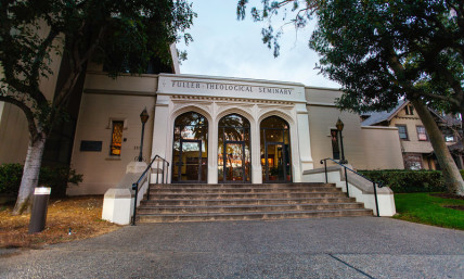 Lilly Endowment gives $649M in grants to prepare pastors for future, tell Christian stories