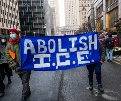 Anti-ICE protestors block vehicles, hurl objects and trash at NYPD officers