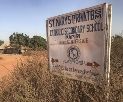 Nigerian authorities secure release of 100 kidnapped Catholic school children