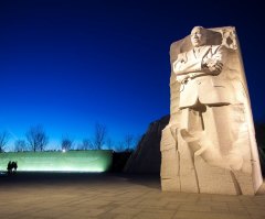 Pastor Jamal Bryant slams removal of fee-free entry to parks on MLK Day, Juneteenth