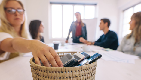 You're addicted to technology, and you wonder why you're anxious?