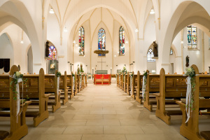 Churches should pay for weddings to promote marriage, think tank says