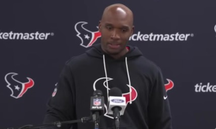 Houston Texans coach DeMeco Ryans praises team's belief in Jesus as they clinch playoffs