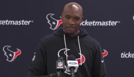 Houston Texans coach DeMeco Ryans praises team's belief in Jesus as they clinch playoffs