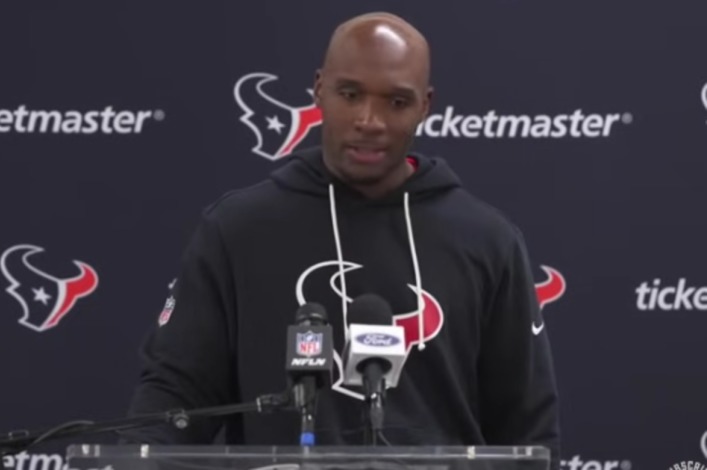 Houston Texans coach DeMeco Ryans praises team's belief in Jesus as they clinch playoffs
