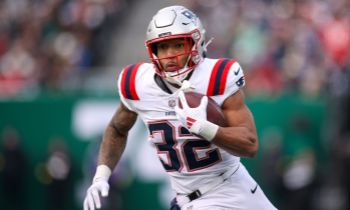 Patriots running back TreVeyon Henderson shares Scripture in New Year's message 