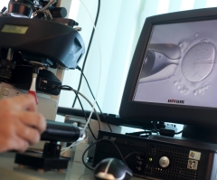 Doctors impregnated wife with another man's semen, lawsuit claims