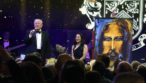Trump auctions off Jesus painting for $2.75M during NYE gala at Mar-a-Lago