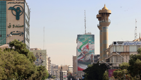 Trump warns Iranian regime not to shoot protesters: 'We are locked and loaded and ready to go' 