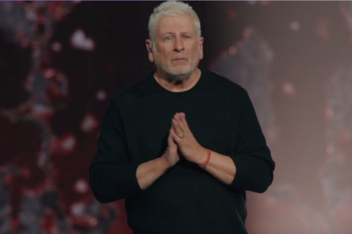 Louie Giglio calls Passion 2026 students to lifelong devotion: ‘There’s only one fame that won’t fade’