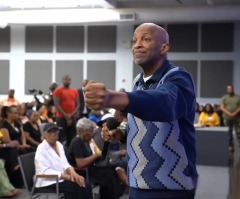 Gospel star Donnie McClurkin accused of raping, sexually assaulting former male assistant: lawsuit