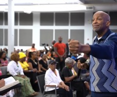 Gospel star Donnie McClurkin accused of raping, sexually assaulting former male assistant: lawsuit