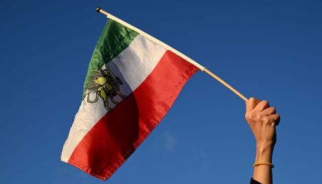 3 teenagers among dozens killed during ongoing protests in Iran: report