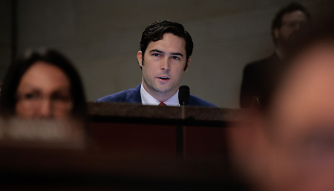 Rep. Brandon Gill grills witnesses over staggering welfare stats among Somalis in Minnesota