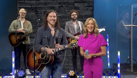 Brandon Lake leads worship on GMA, jokes he and Maury Povich 'tell people who the father is'