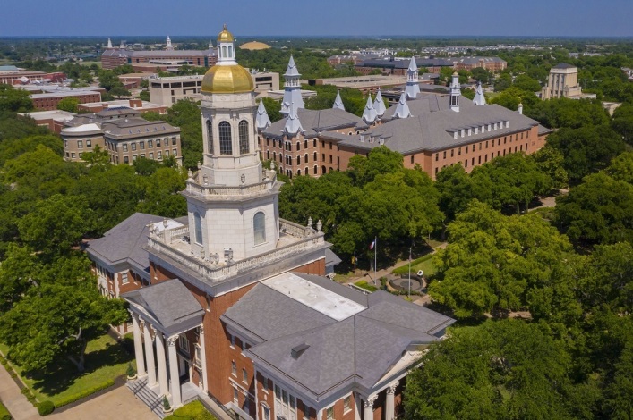Chip and Joanna Gaines' company make largest donation ever to Baylor baseball program: 'Lifelong dream'