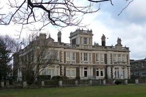 Over $124K raised to support Spurgeon’s College students after sudden closure