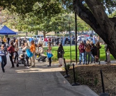 Hundreds attend California church's workshop on responding to ICE raids