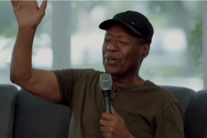 Ron Kenoly, influential worship leader who shaped modern praise music, dies at 81