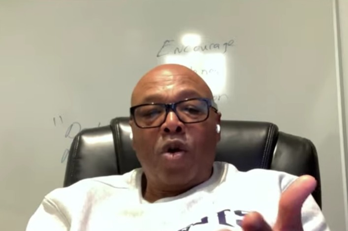 New England Patriots chaplain coaching players to be great husbands, fathers: 'Be a blessing'