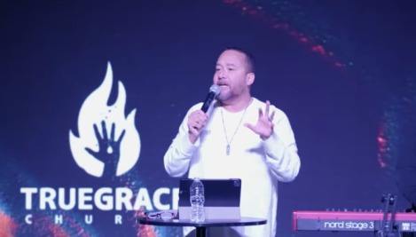 Bilingual Texas church removes pastor from website after reported arrest 