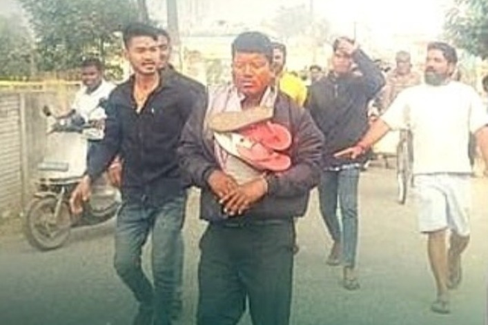 Hindu mob attacks house church, beats pastor and forces him to walk on thorns 
