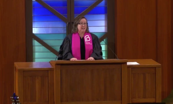 PCUSA minister promotes abortion at synagogue while wearing Planned Parenthood stole