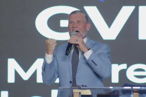 Greg Locke&rsquo;s church moving to new location amid attendance decline