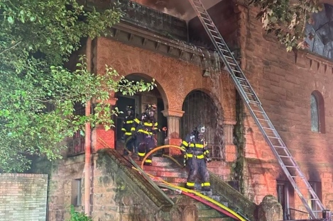 3 firefighters injured battling blaze that destroyed historic Michigan church