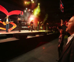 Hillsong Conference Kicks Off with Over 24,000