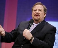 Rick Warren Sounds Off on White Space Debate